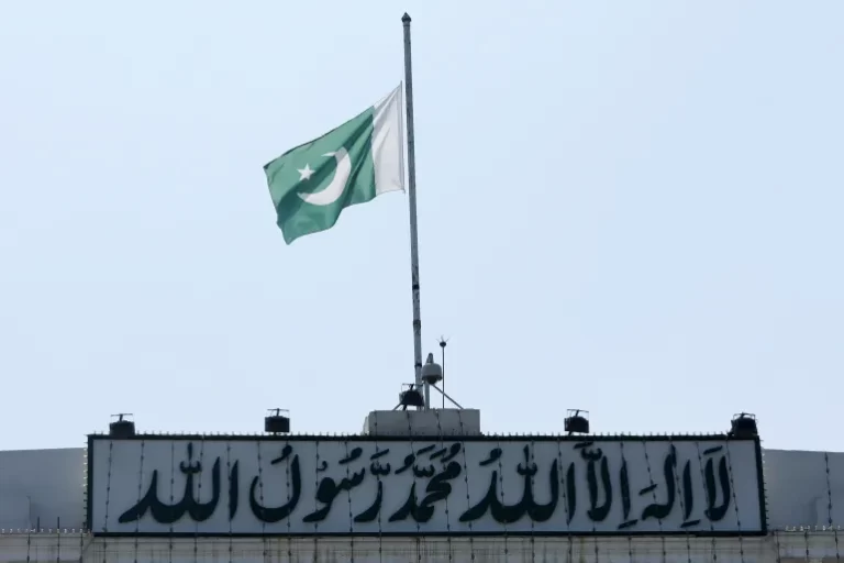 2019-08-15T142948Z_1600380614_RC129351E8A0_RTRMADP_3_INDIA-KASHMIR-PAKISTAN-1-1758603119
