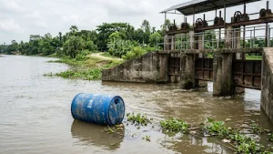 bangladesh-sluice-gate